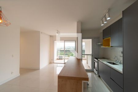 Sala de apartamento para alugar com 3 quartos, 75m² em Alphaville Empresarial, Barueri