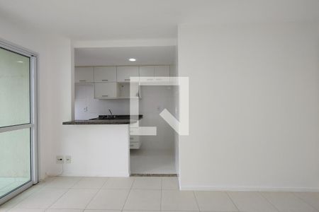 Sala de apartamento para alugar com 2 quartos, 60m² em Recreio dos Bandeirantes, Rio de Janeiro