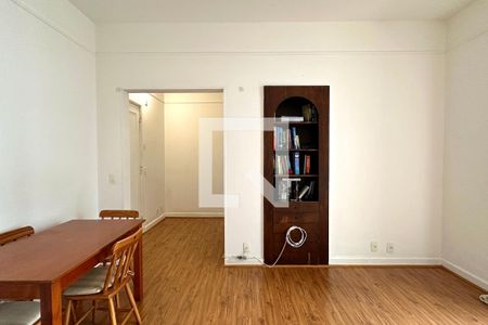 Sala de apartamento à venda com 1 quarto, 65m² em Copacabana, Rio de Janeiro