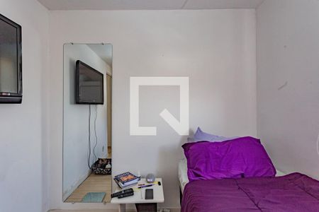 Quarto 2 de apartamento para alugar com 2 quartos, 52m² em Vila Heliopolis, São Paulo