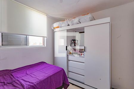 Quarto 2 de apartamento para alugar com 2 quartos, 52m² em Vila Heliopolis, São Paulo