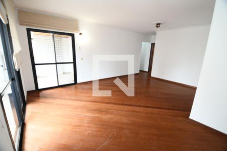 Sala de apartamento à venda com 4 quartos, 165m² em Cambuí, Campinas