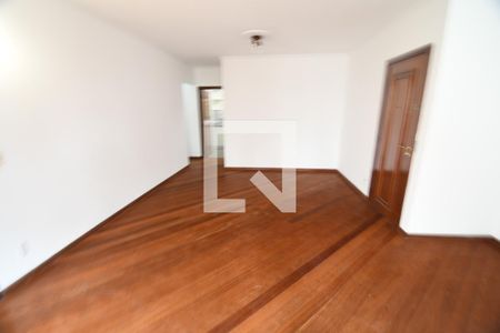 Sala de apartamento à venda com 4 quartos, 165m² em Cambuí, Campinas