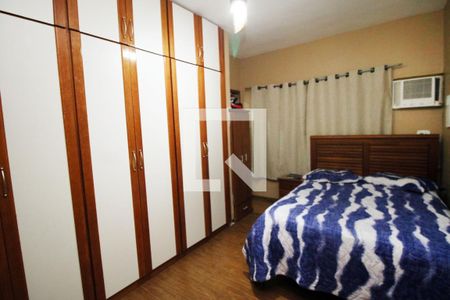 Quarto 1 de casa à venda com 2 quartos, 130m² em Penha Circular, Rio de Janeiro