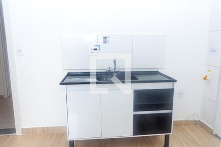 Sala/Cozinha de apartamento para alugar com 2 quartos, 35m² em Usina Piratininga, São Paulo