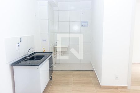 Sala/Cozinha de apartamento para alugar com 2 quartos, 35m² em Usina Piratininga, São Paulo