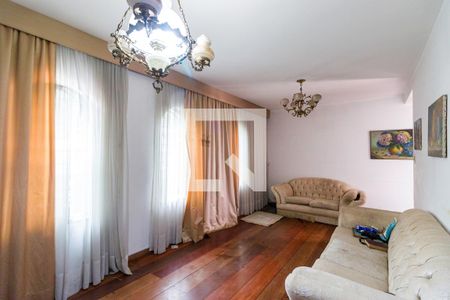 Casa para alugar com 2 quartos, 410m² em Jardim Morro Verde, São Paulo