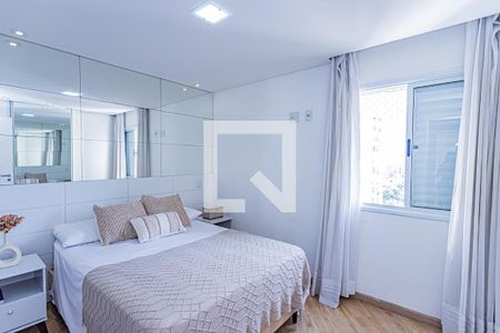 Suite de apartamento à venda com 3 quartos, 81m² em Vila Amélia, São Paulo