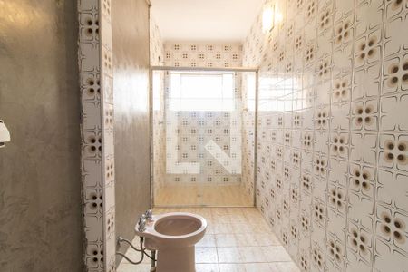 Banheiro de apartamento para alugar com 1 quarto, 45m² em Centro, Campinas