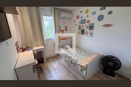 Quarto  de apartamento para alugar com 2 quartos, 70m² em Recreio dos Bandeirantes, Rio de Janeiro
