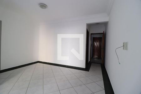 Sala de apartamento para alugar com 3 quartos, 83m² em Santa Mônica, Uberlândia