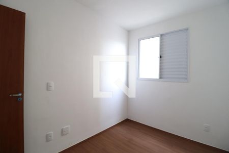 Quarto 1 de apartamento para alugar com 2 quartos, 44m² em Jardim Sul, Uberlândia