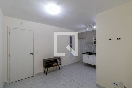 Sala/Cozinha de apartamento para alugar com 1 quarto, 42m² em Vila Granada, São Paulo