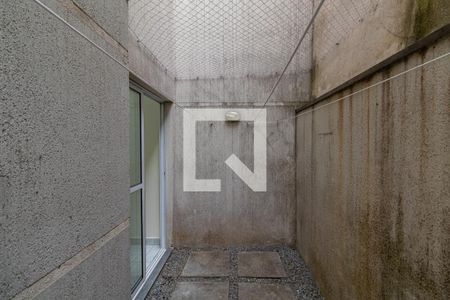 Varanda Sala/Cozinha de apartamento para alugar com 1 quarto, 42m² em Vila Granada, São Paulo