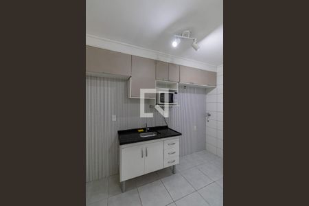 Sala/Cozinha de apartamento para alugar com 1 quarto, 42m² em Vila Granada, São Paulo