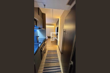 Cozinha de kitnet/studio à venda com 1 quarto, 57m² em Alphaville Industrial, Barueri