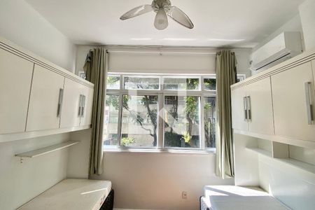 Quarto 1 de apartamento à venda com 2 quartos, 67m² em Copacabana, Rio de Janeiro