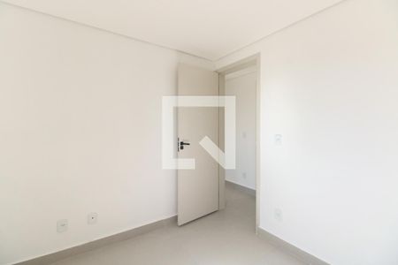 Quarto 1 de apartamento para alugar com 3 quartos, 68m² em Vila Esperança, São Paulo