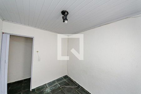 Quarto 1 de casa para alugar com 2 quartos, 75m² em Vila Carrão, São Paulo