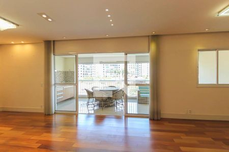 Sala de apartamento à venda com 3 quartos, 130m² em Jardim Avelino, São Paulo