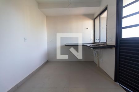Sala/Cozinha de apartamento para alugar com 1 quarto, 37m² em Vila Esperança, São Paulo