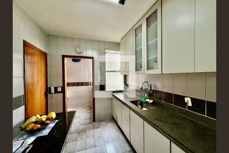 Cozinha de apartamento à venda com 4 quartos, 107m² em Caiçara-Adelaide, Belo Horizonte