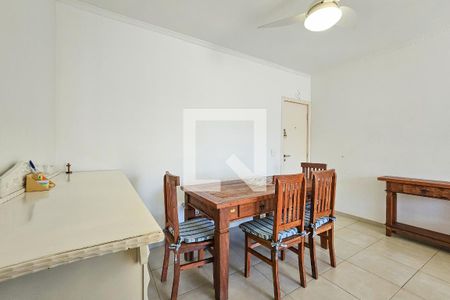 Sala de apartamento para alugar com 3 quartos, 90m² em Jardim Las Palmas, Guarujá