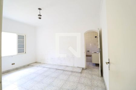 Suíte de casa para alugar com 2 quartos, 300m² em Parque Edu Chaves, São Paulo