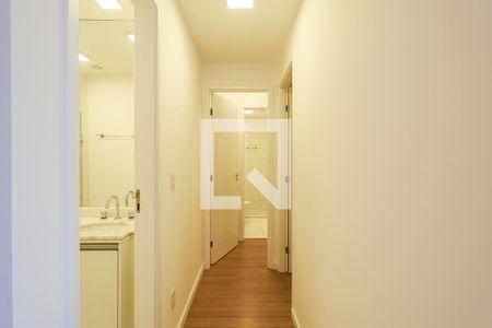Corredor de apartamento para alugar com 2 quartos, 56m² em Vila Andrade, São Paulo