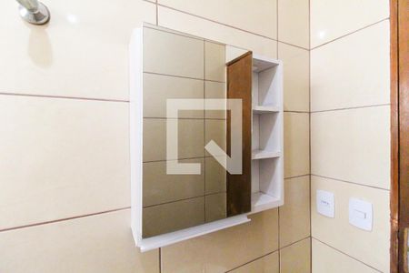 Banheiro de casa para alugar com 1 quarto, 34m² em Parque Savoy City, São Paulo