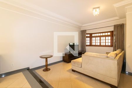 Sala de casa à venda com 4 quartos, 242m² em Parque das Flores, Campinas