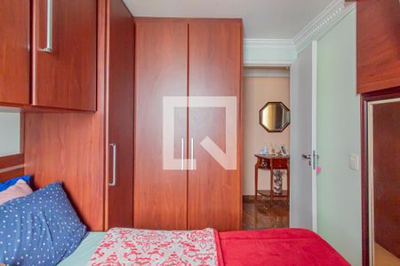 Quarto 2 de apartamento para alugar com 2 quartos, 50m² em Vila Silvia, São Paulo