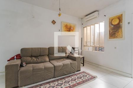 Sala de casa à venda com 3 quartos, 136m² em Petrópolis, Porto Alegre