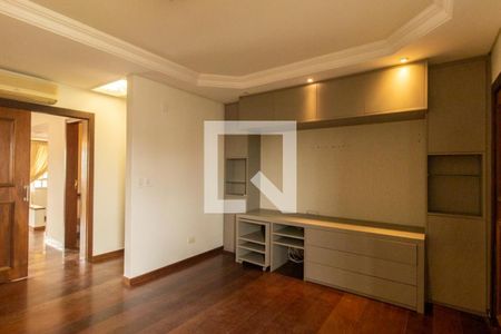 Sala  de apartamento para alugar com 3 quartos, 160m² em Centro, Curitiba
