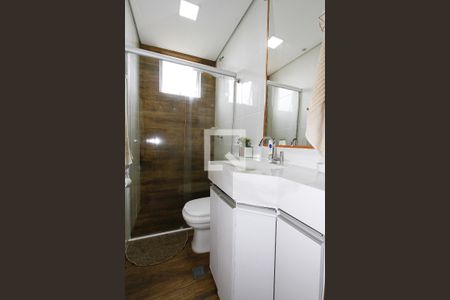 Banheiro Social de apartamento à venda com 2 quartos, 56m² em Camargos, Belo Horizonte