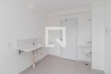 Sala/Cozinha de apartamento para alugar com 2 quartos, 32m² em Parque Novo Mundo, São Paulo