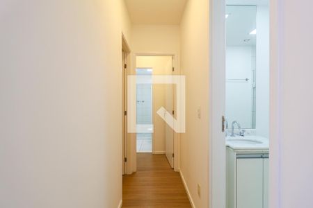 Corredor de apartamento para alugar com 2 quartos, 56m² em Vila Andrade, São Paulo