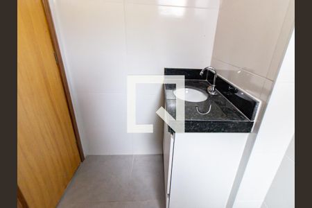 Banheiro de kitnet/studio para alugar com 1 quarto, 24m² em Vila Prudente, São Paulo
