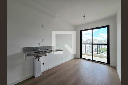 Sala/Cozinha de apartamento à venda com 1 quarto, 27m² em Moema, São Paulo