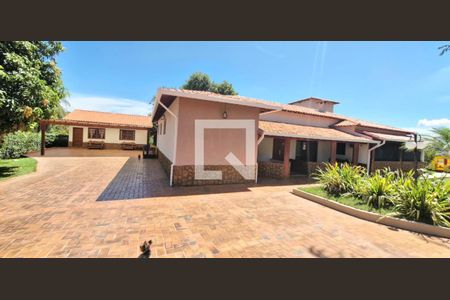 Casa para alugar com 5 quartos, 305m² em Lagoa das Mansões, Lagoa Santa