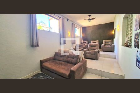 Casa para alugar com 5 quartos, 305m² em Lagoa das Mansões, Lagoa Santa