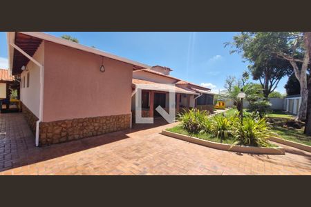 Casa para alugar com 5 quartos, 305m² em Lagoa das Mansões, Lagoa Santa