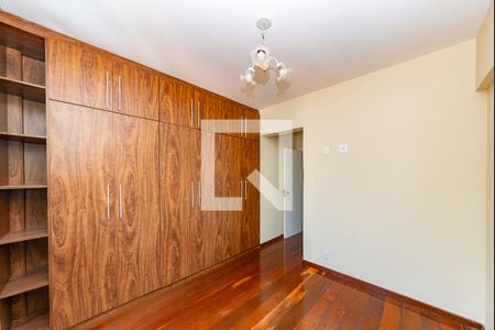Suíte de apartamento à venda com 3 quartos, 100m² em Santo Antônio, Belo Horizonte