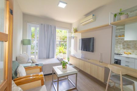 Sala/Cozinha de apartamento à venda com 1 quarto, 63m² em Centro, Canoas