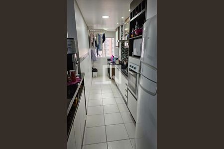Cozinha e Área de Serviço de casa para alugar com 2 quartos, 56m² em Vila Assis Brasil, Mauá