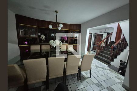 Casa à venda com 3 quartos, 227m² em Planalto Paulista, São Paulo