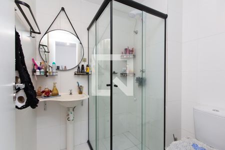 Banheiro Social de kitnet/studio para alugar com 1 quarto, 26m² em Jardim Helena, São Paulo