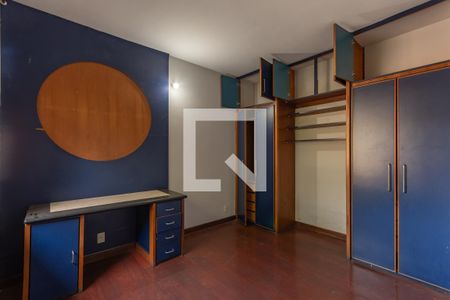 Quarto 1 de casa para alugar com 3 quartos, 360m² em Minas Caixa, Belo Horizonte