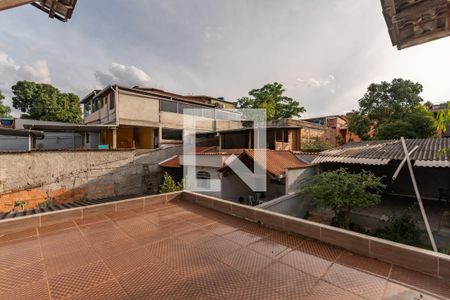 Varanda de casa para alugar com 3 quartos, 360m² em Minas Caixa, Belo Horizonte