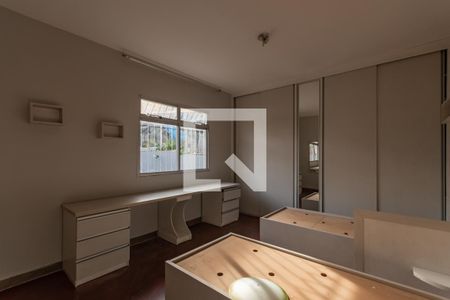 Quarto 2 de casa para alugar com 3 quartos, 360m² em Minas Caixa, Belo Horizonte